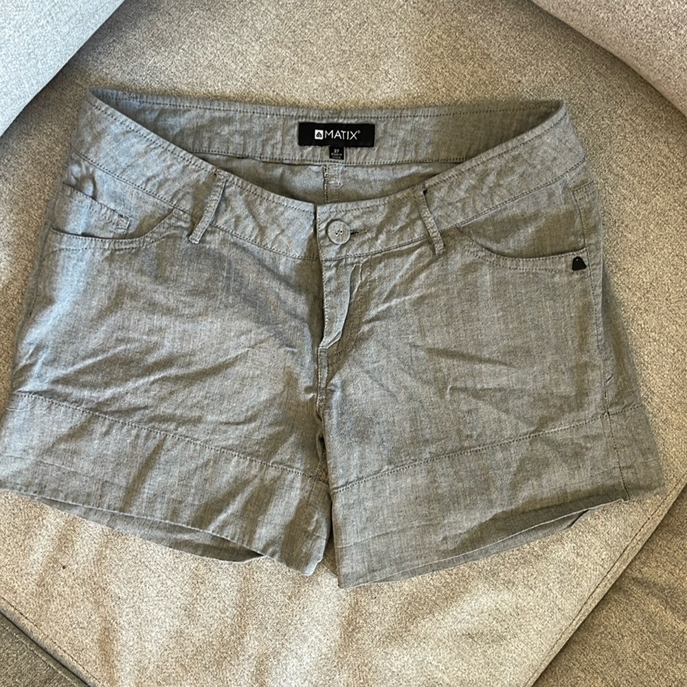 Matix grey cotton shorts. Size 27